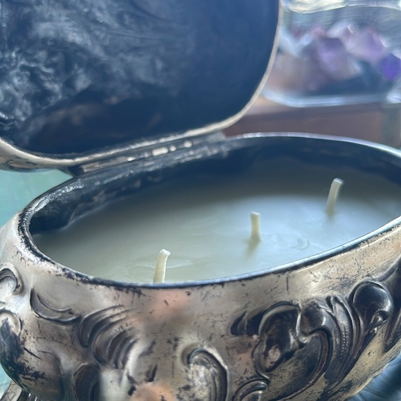 Candle in Vintage Jewelry box - 100% beeswax- unscented - Picture 4 of 11